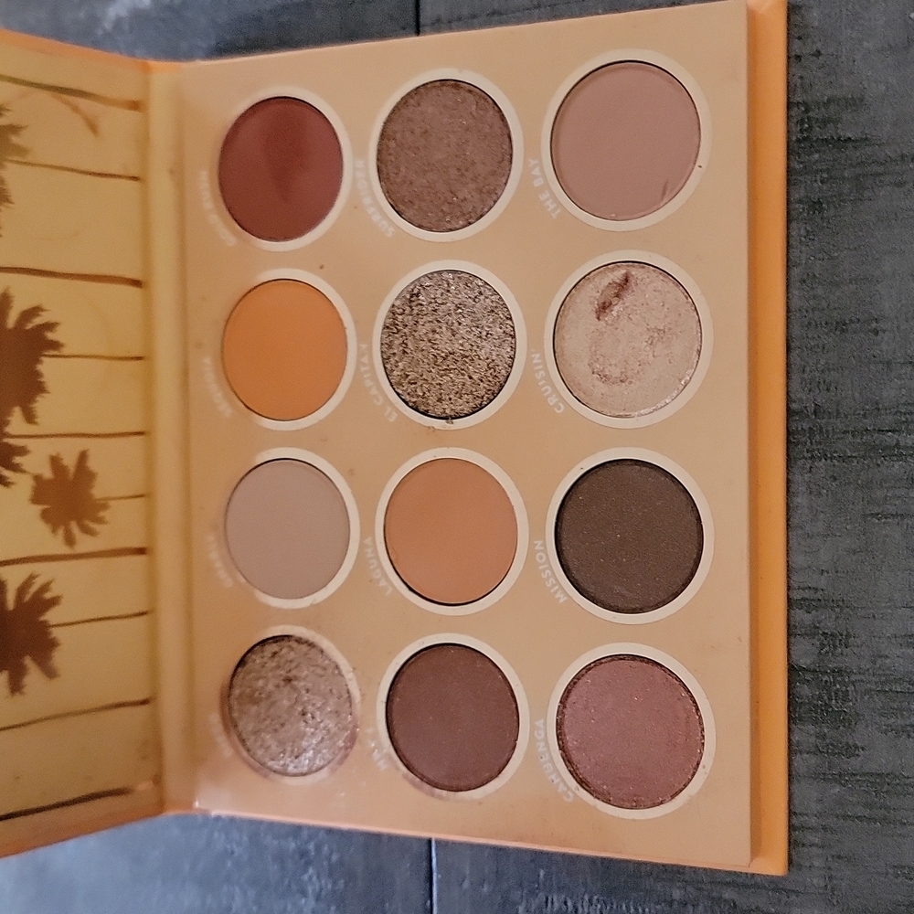 Eye shadow pallets - Picture 7 of 11